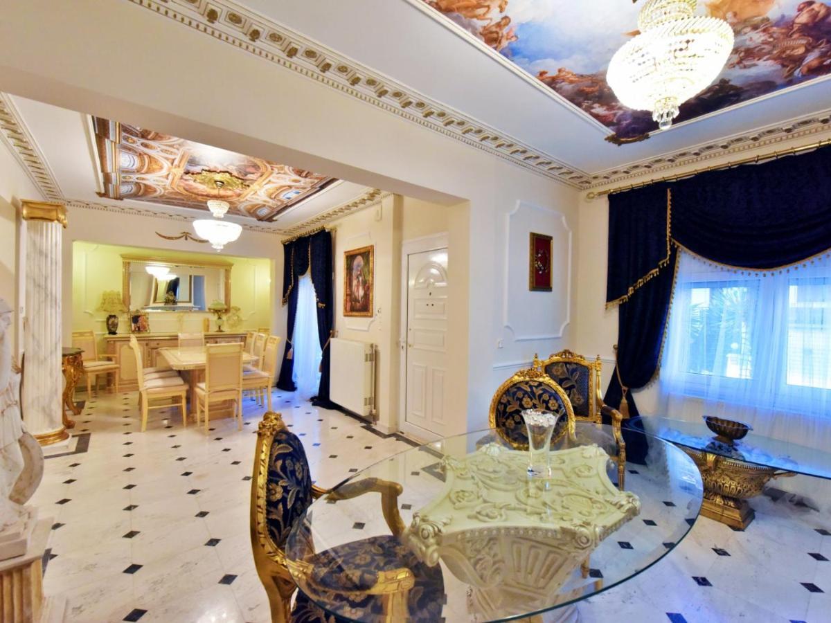 ネア・ムダニアRoyal Houseアパートメント エクステリア 写真