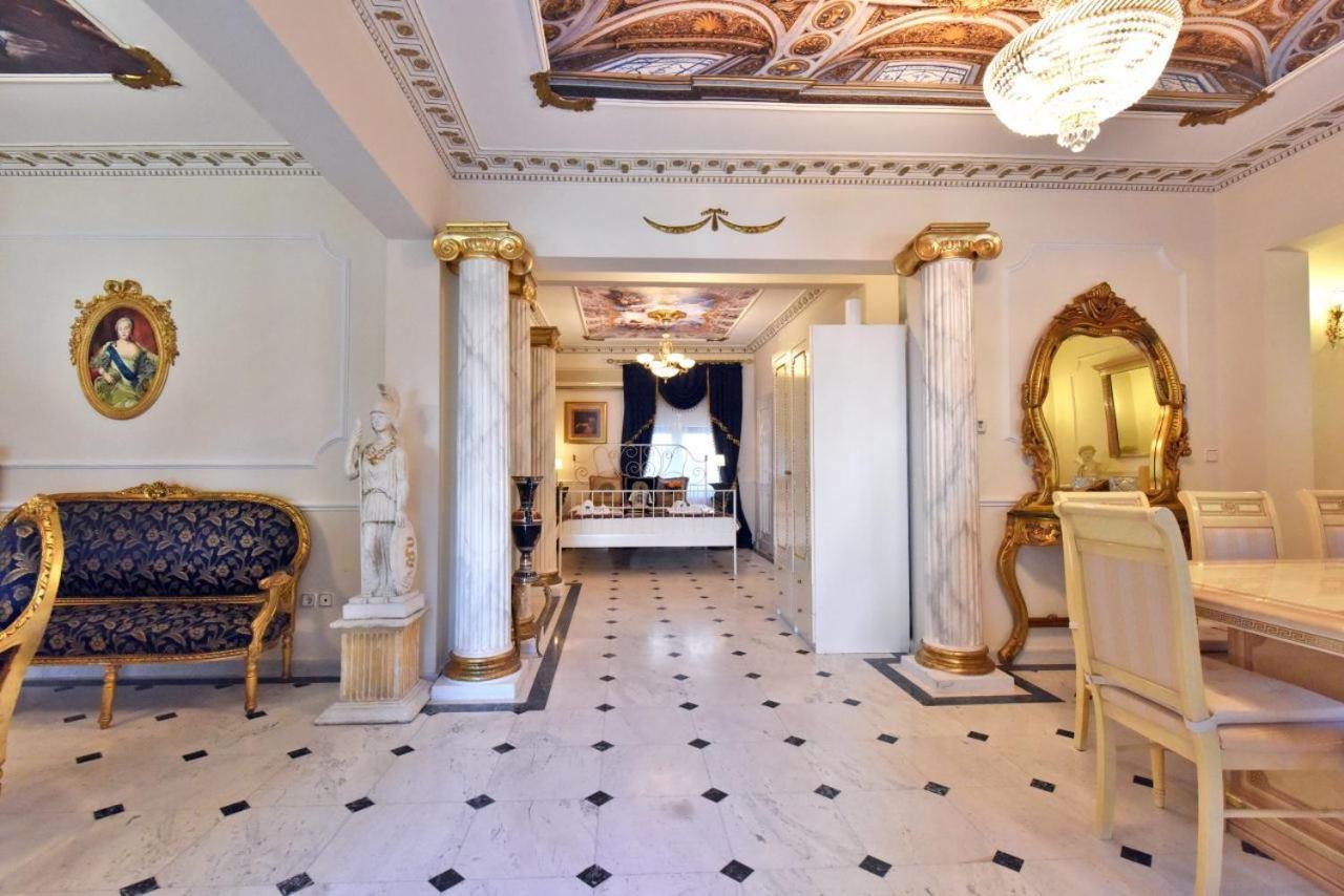 ネア・ムダニアRoyal Houseアパートメント エクステリア 写真